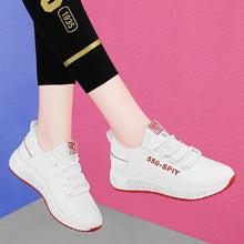 Load image into Gallery viewer, Torre shoes female ins new joker student sports shoes 2020 spring and summer breathable casual running white shoes
